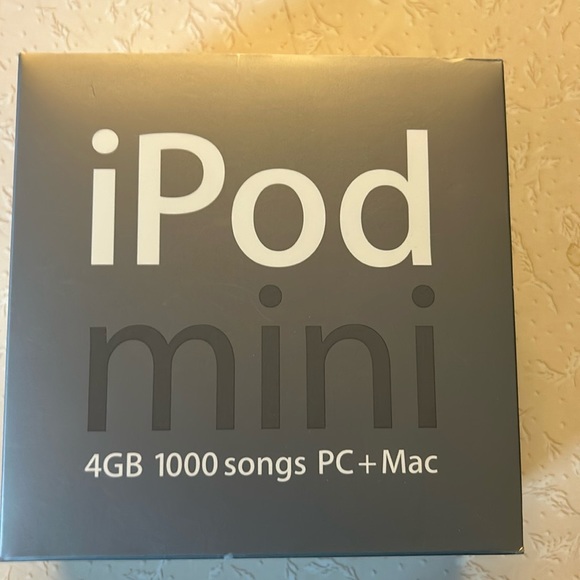Brand new in box IPod mini - Picture 1 of 6